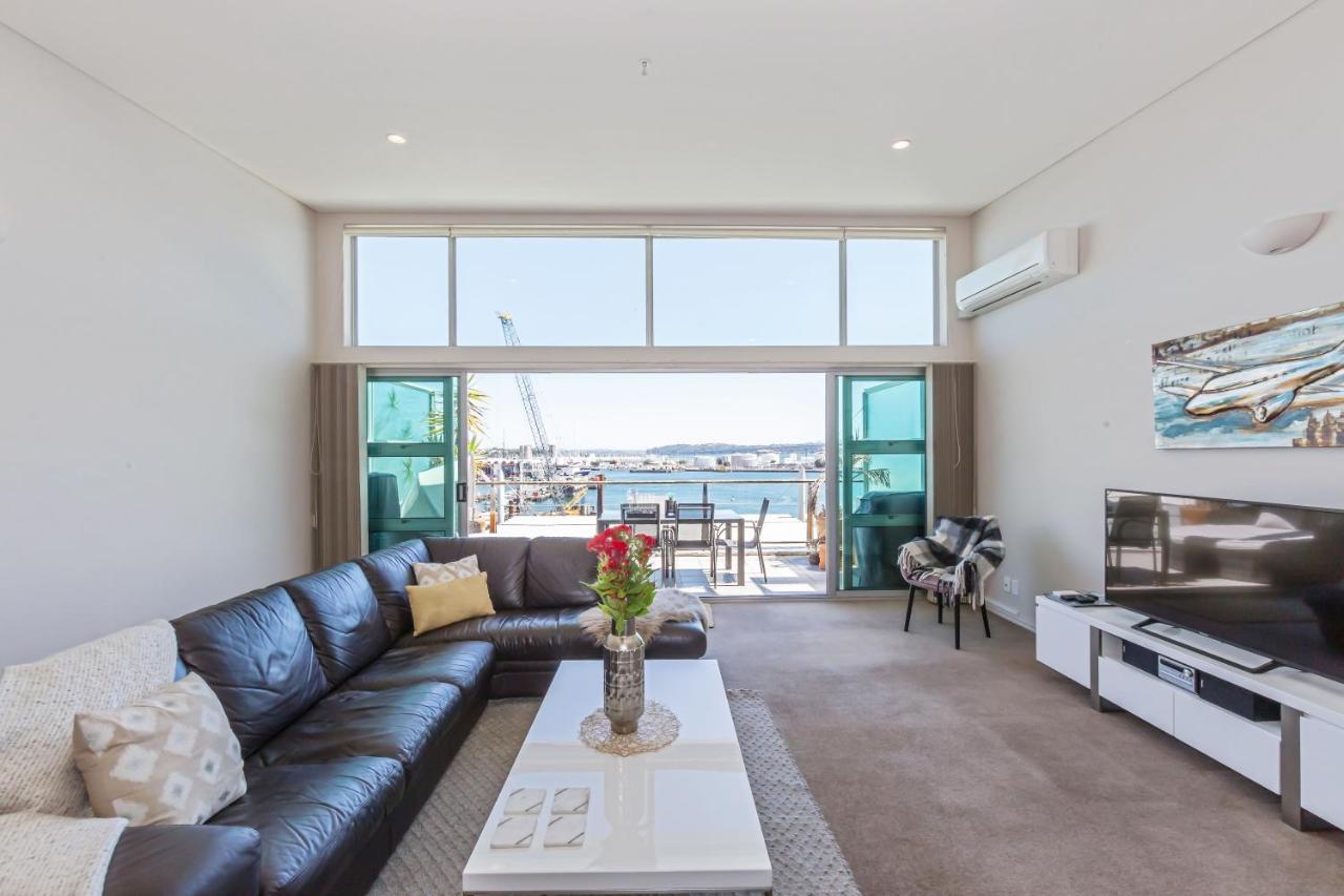 3 Bedroom Penthouse With Fabulous Views Auckland Exteriör bild
