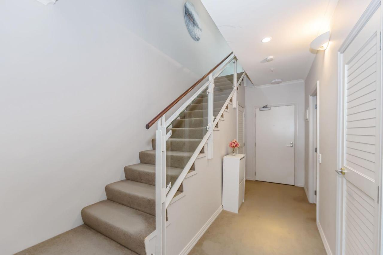 3 Bedroom Penthouse With Fabulous Views Auckland Exteriör bild